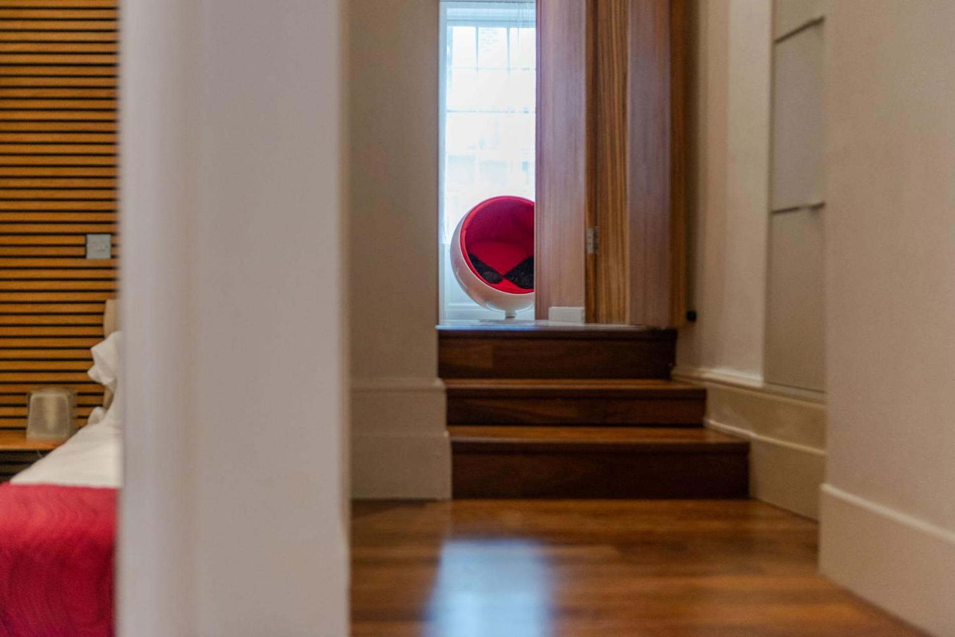 The "Red Room Apartment" - Fitzrovia - By Frankie Says Londres Extérieur photo